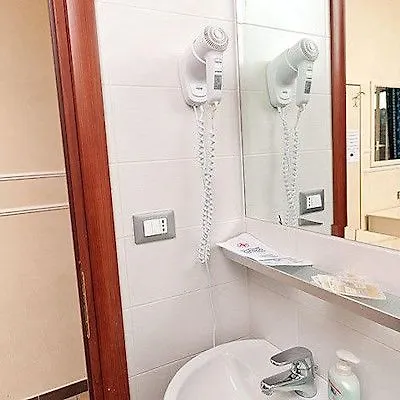 Cesar Palace Guesthouse Рим 2*,