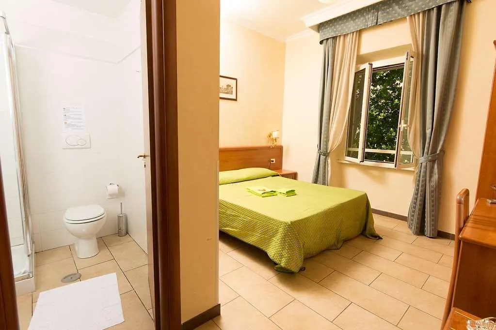Cesar Palace Guesthouse Рим 2*,